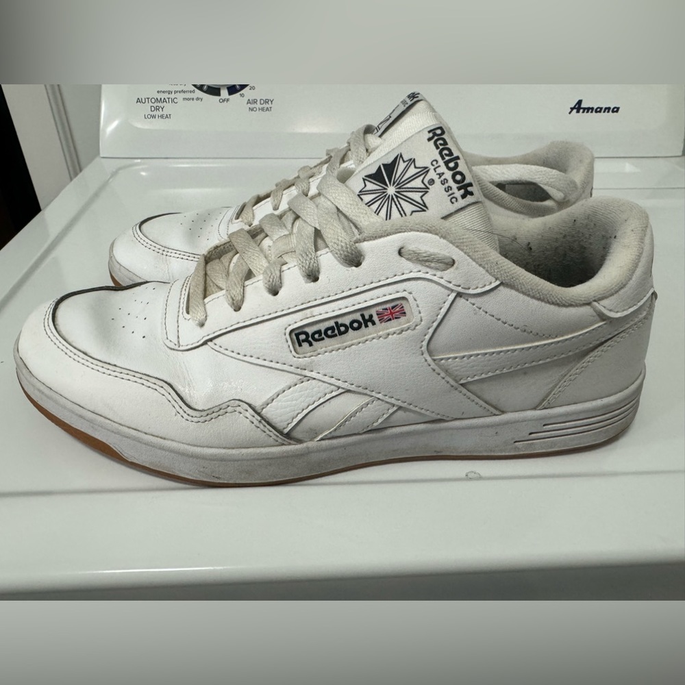 Reebok Men's Club MEMT Sneaker